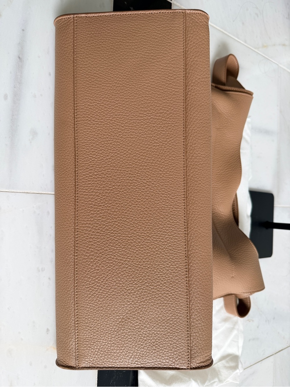 Cuyana Oversized Double Loop Bag - Picture 2 of 8
